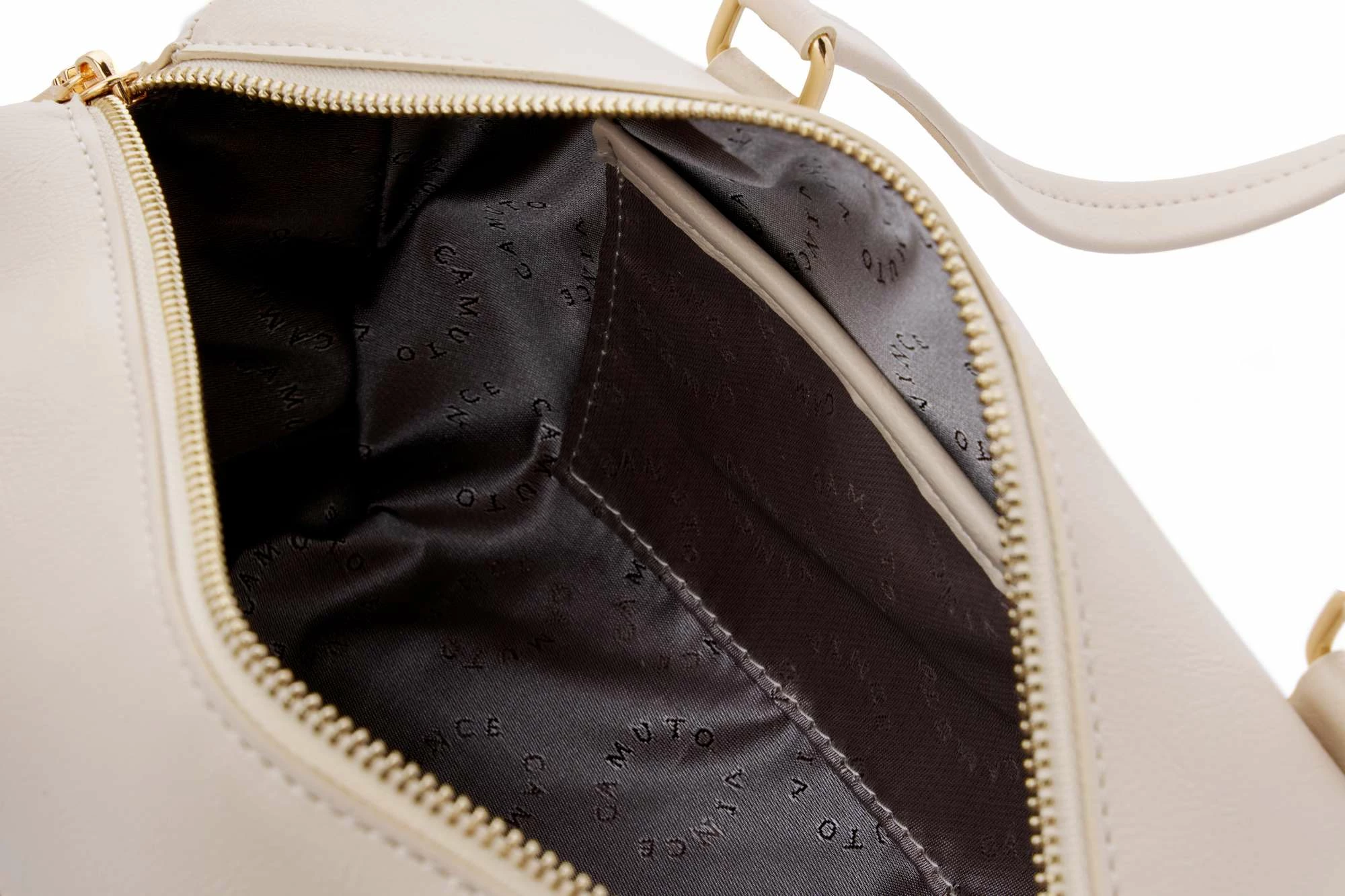 Çantë shpatulle Vince Camuto, Treviso, ngjyrë krem