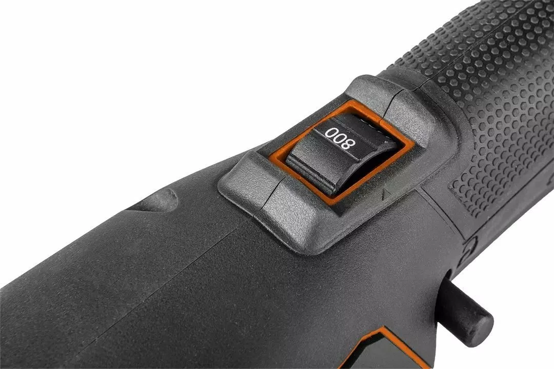Polerka akumulatorike NEO Energy+ 18V 04-602, 150 mm, brushless, portokalli/zi, set me 3 jastëkë (pa bateri/karikues)