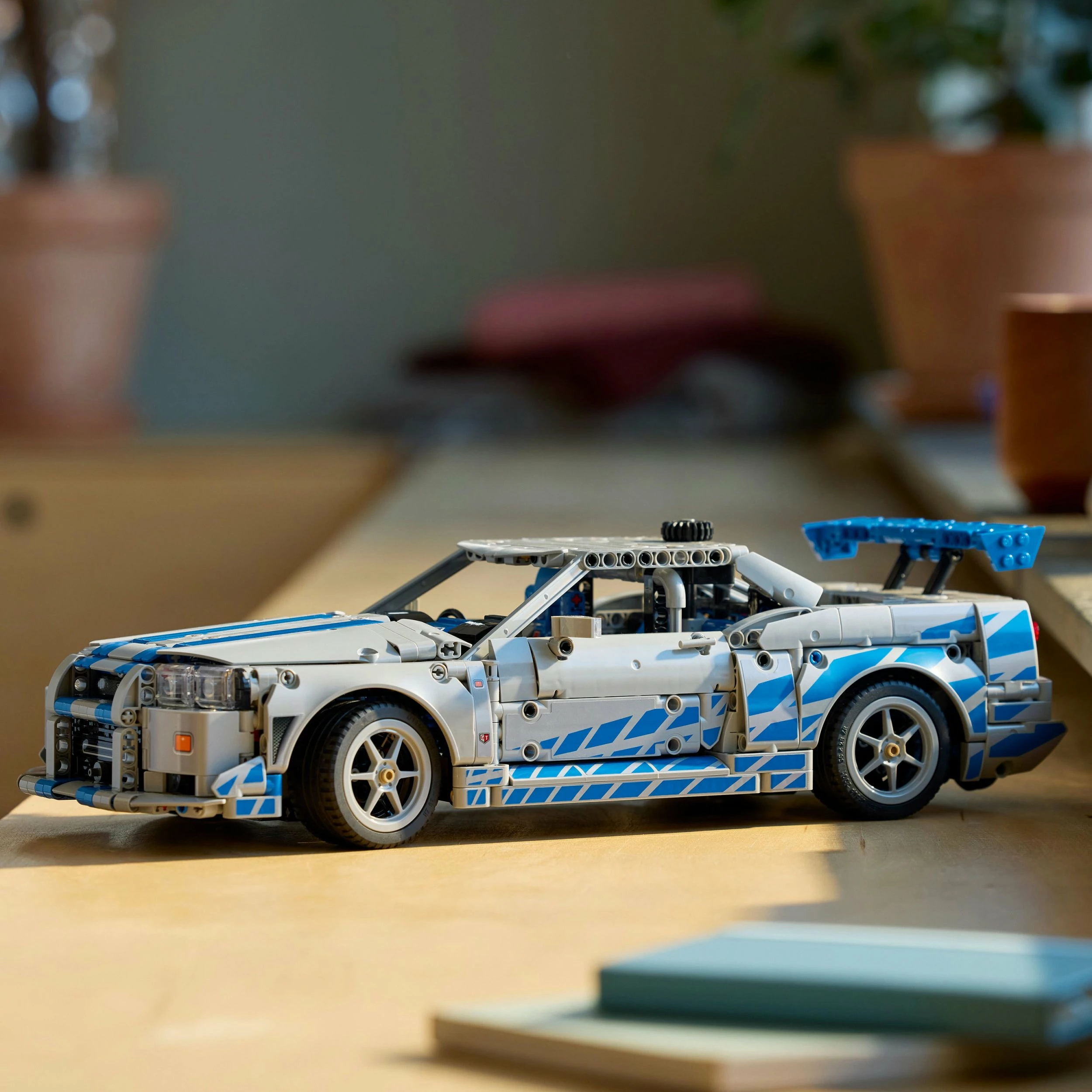 Set LEGO Technic Nissan Skyline GT-R (R34) 42210, 1410 copë, 18+, gri/kaltër