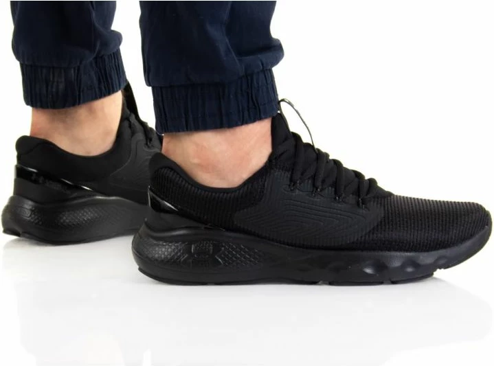 Atlete për meshkuj Under Armour, të zeza [Madhësia: 47]