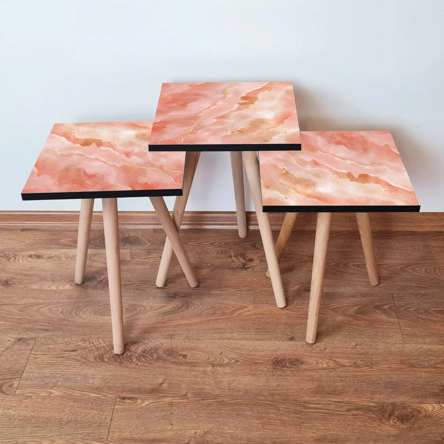 Set tavolinash ndihmëse, 3 copë, ngjyrë salmon dhe ari, Skye Decor, 3Shp218