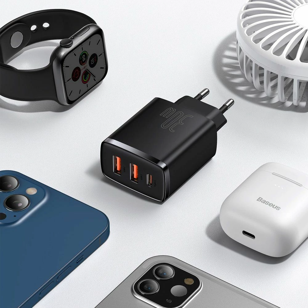 Karikues muri Baseus CCXJ-E01 30W 2x USB-A + 1x USB-C PD/QC, i zi