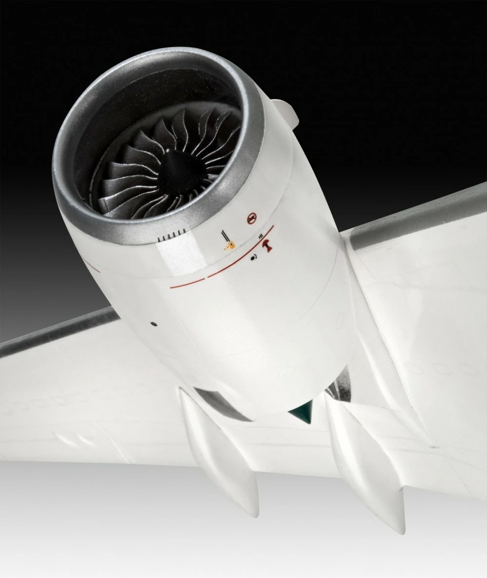 Model plastik avion Revell Airbus A350-900 Lufthansa, 1:144