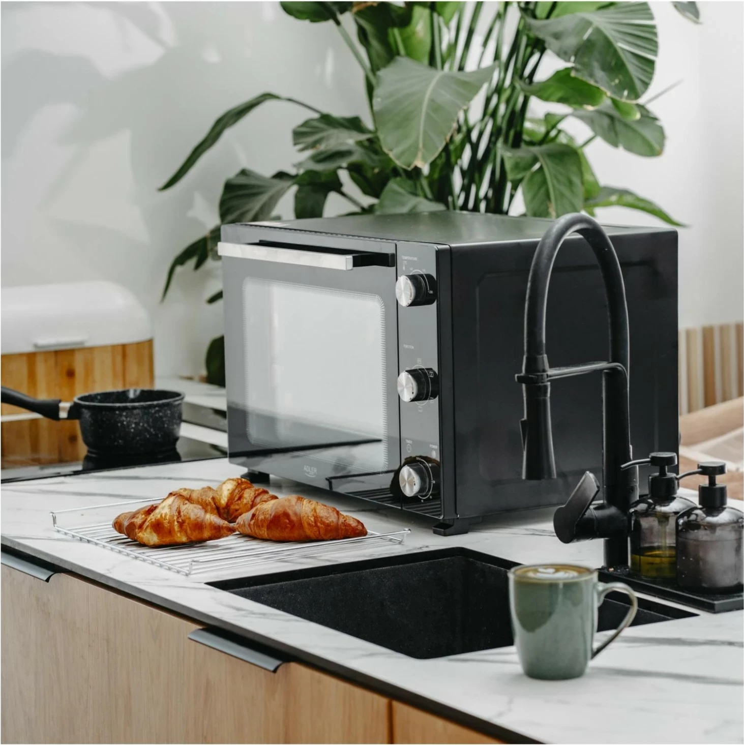 Furrë elektrike Adler AD 6028, 60L, e zezë