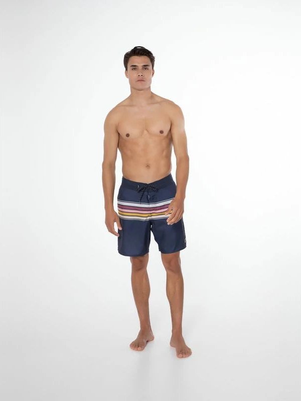 Shorce plazhi për meshkuj Protest