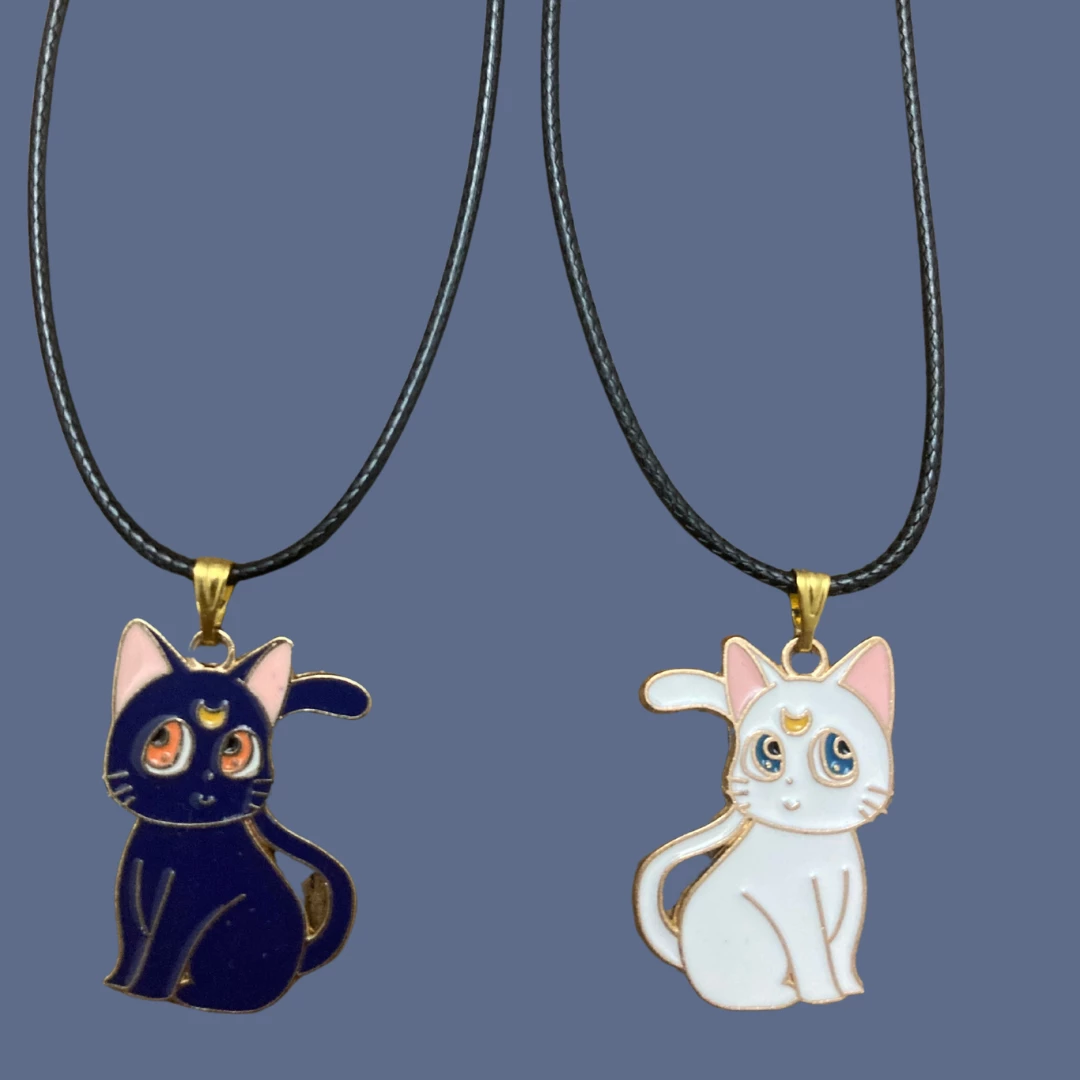 Varëse me zingjir lëkure ‘Sailor Moon (Luna)’