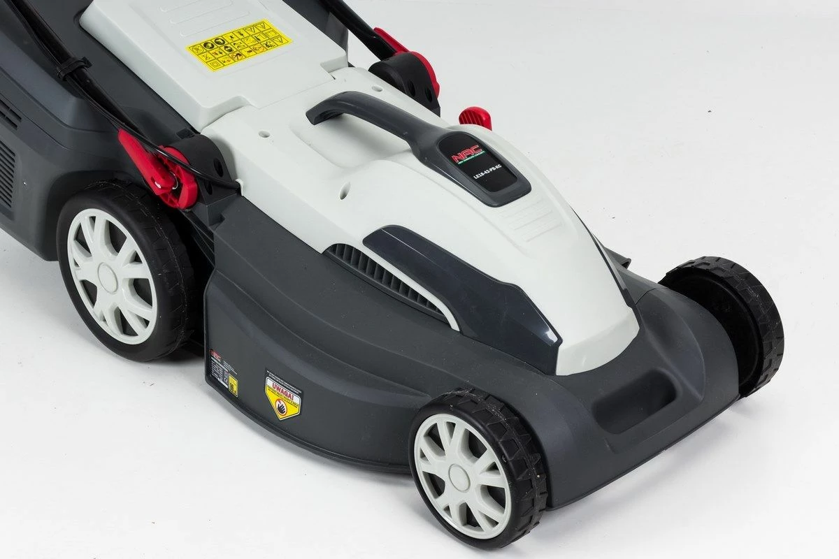 Kositëse bari elektrike NAC LE18-42-PB-KC 1800W 42 cm 50 L, e zezë/gri
