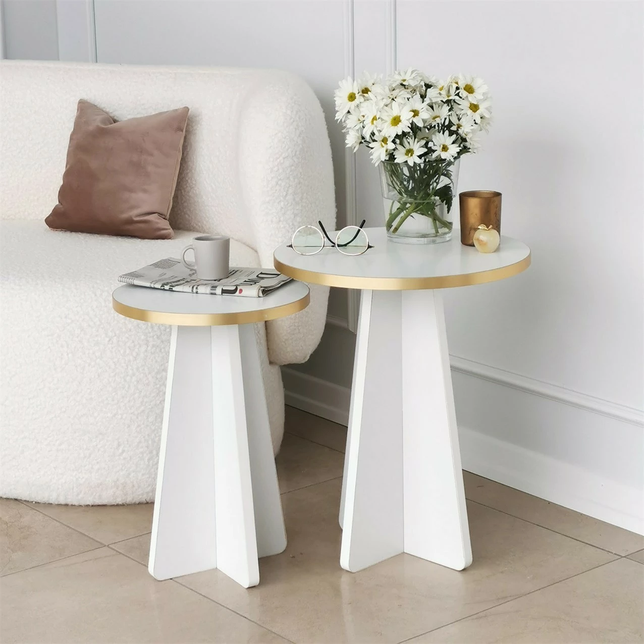 Set tavolinash kafeje Hanah Home, Mushroom 2, ngjyrë ari dhe e bardhë