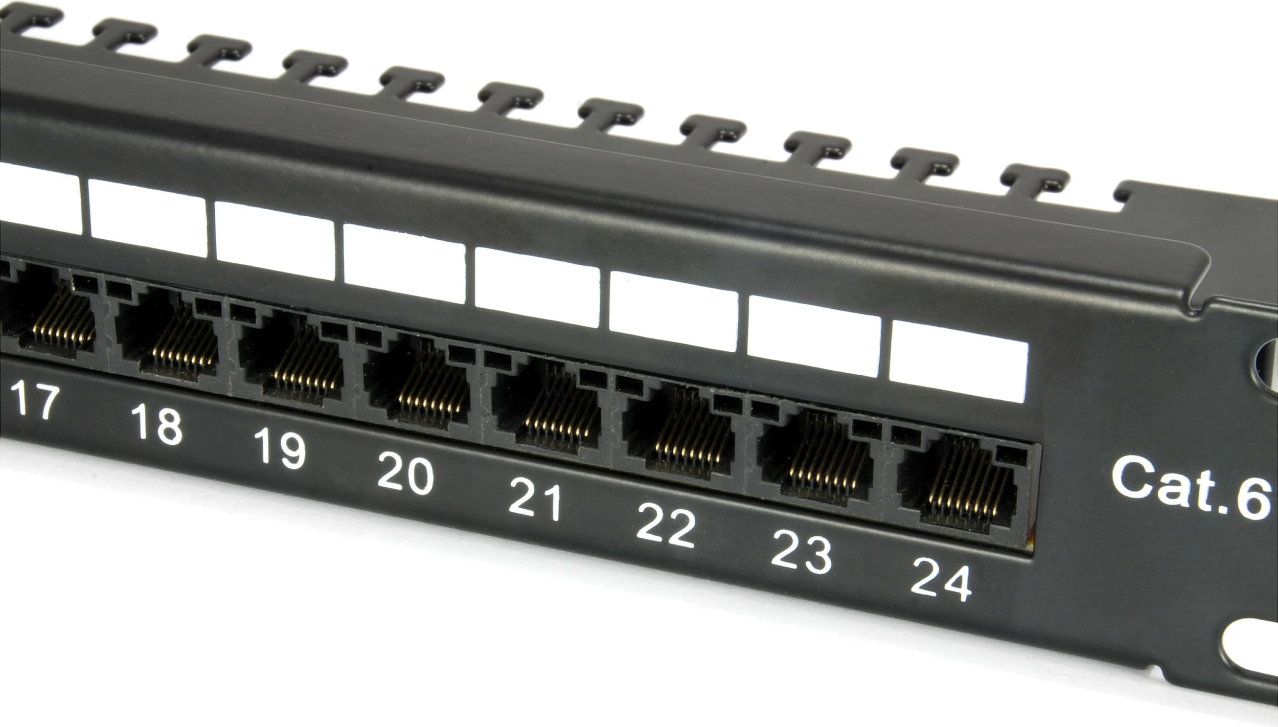 Patch panel EQUIP 135425, 24 porta RJ-45, 1U, rack mounting, e zezë