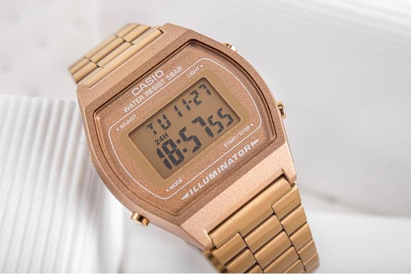 Orë dore digjitale për femra Casio, rozë gold