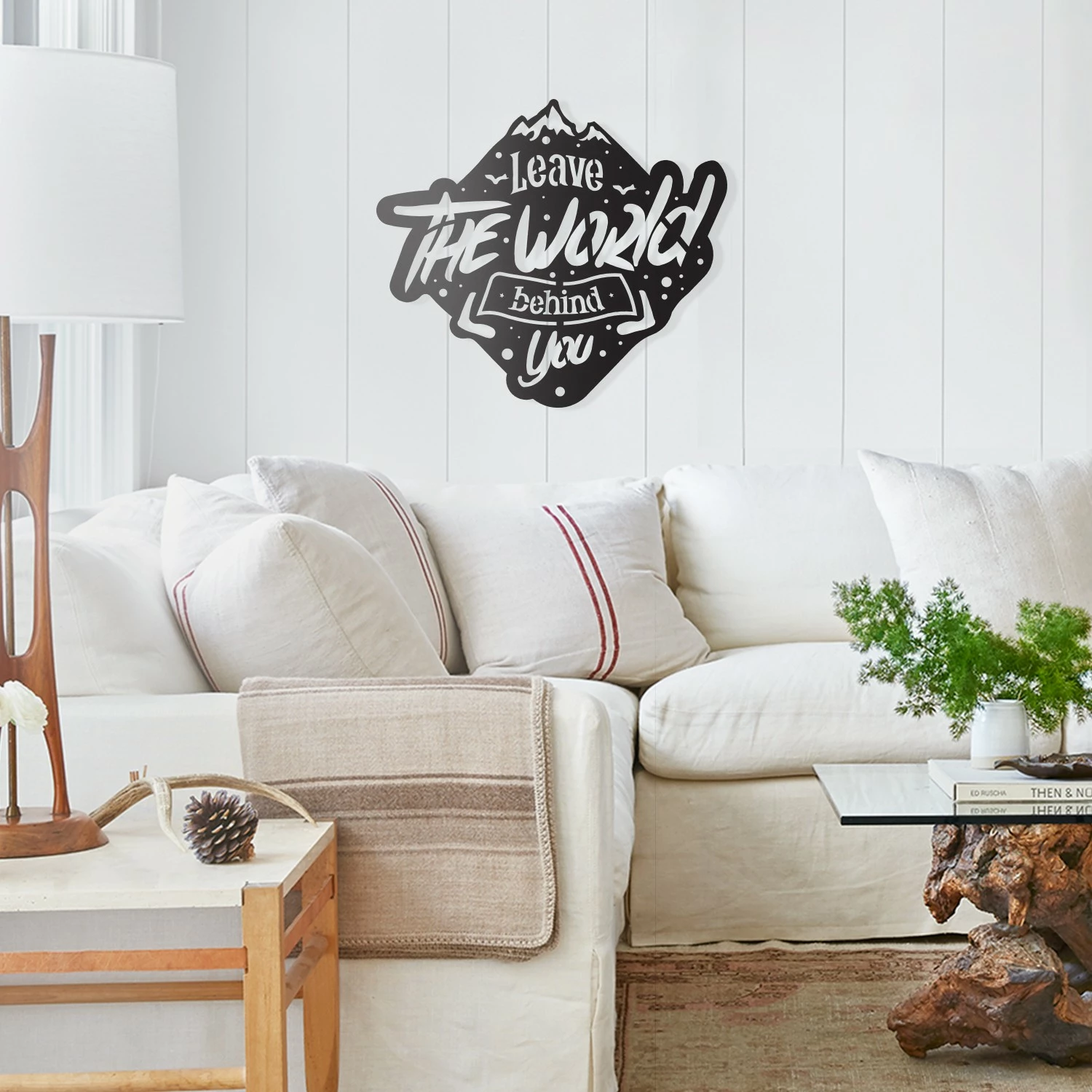 Aksesor dekorativ metalik për mur, Leave The World