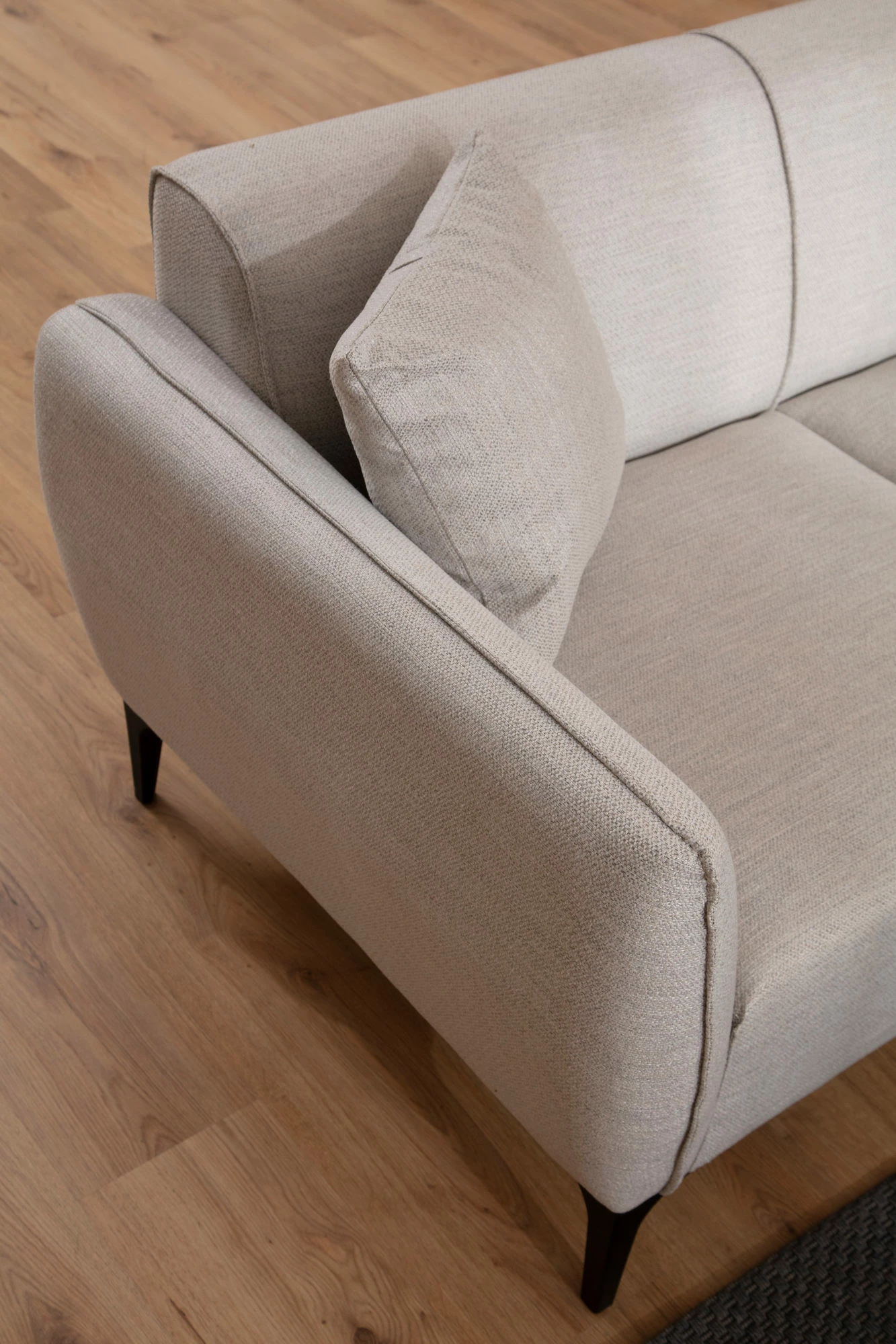 Divan treshe Atelier del Sofa, Belissimo, ngjyrë off white