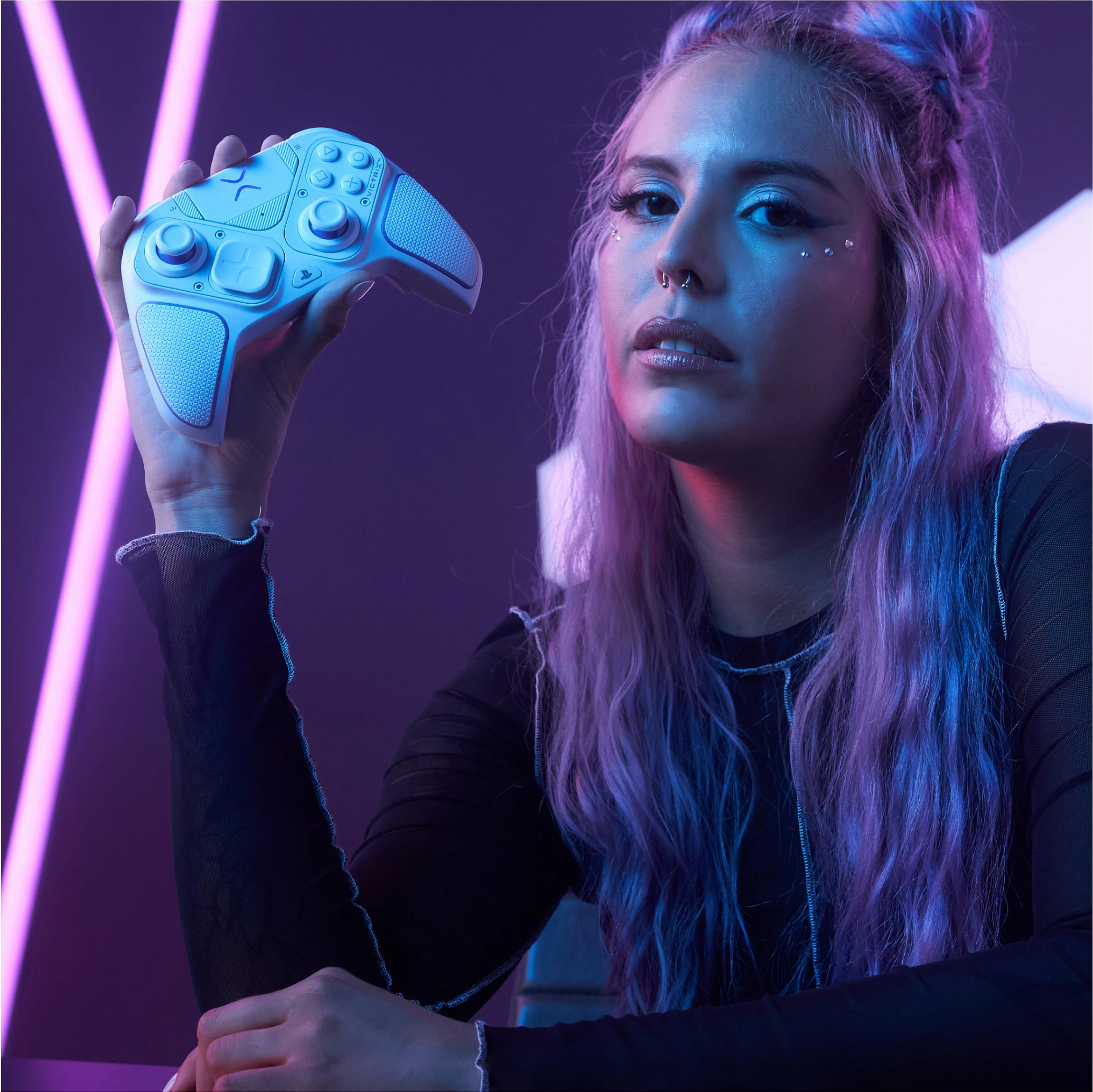 Kontroller lojërash PDP Victrix Pro BFG Wireless, për PS5/PS4 & PC, USB-C, bardhë/vjollcë