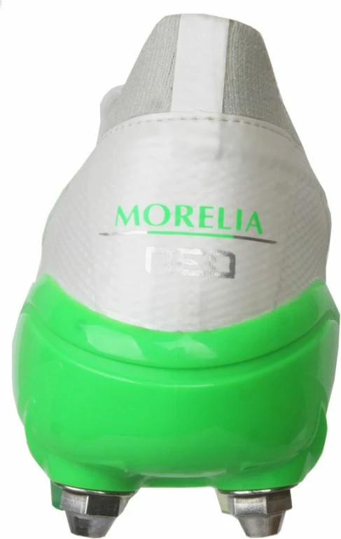 Atlete futbolli Mizuno për meshkuj, të bardha