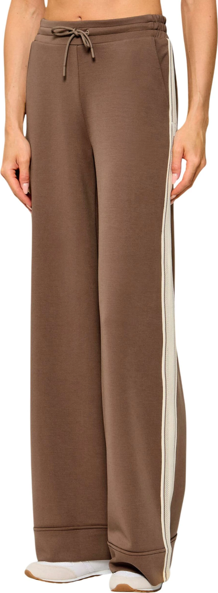 Pantallona sportive për femra Guess Merope Wide Leg V6YB04 K4279, kafe