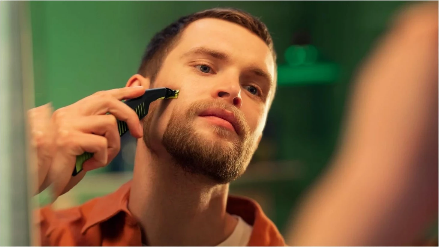 Makinë rroje Philips OneBlade Pro QP6506/15, trimer për mjekër, 5 nivele, wet/dry, IPX7, e zezë