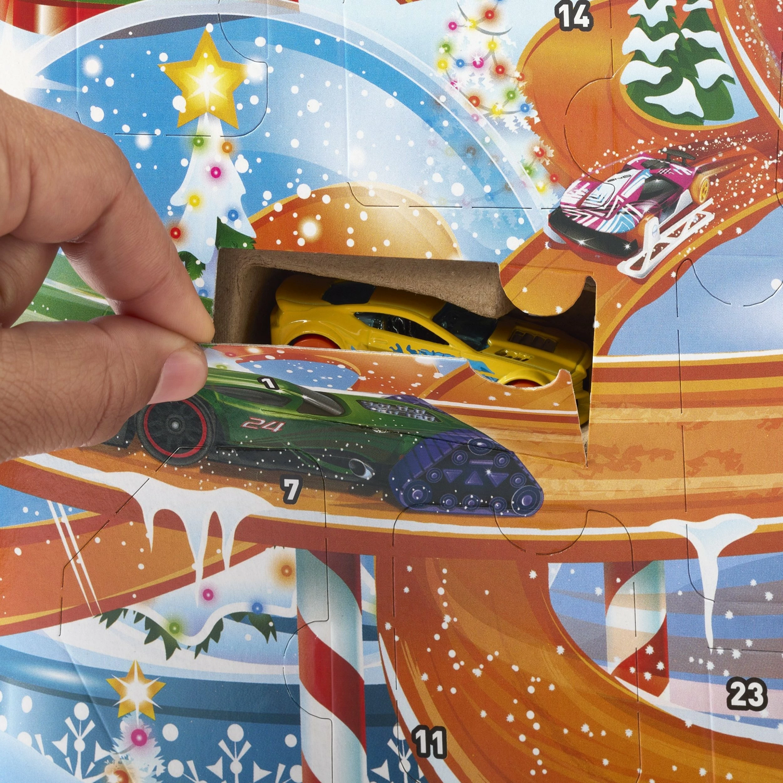 Kalendar adventi Mattel Hot Wheels HTG00, 24 ditë, 8 vetura 1:64 + 16 aksesorë, me tapet loje