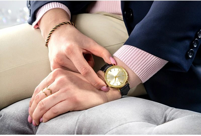 Orë dore femra Giewont GW5390-A2, e artë, rrip i zi