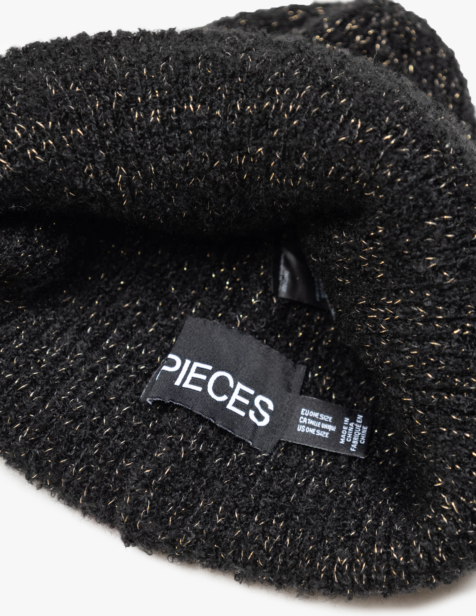 Kapelë dimërore për femra Pieces Pcpyron Lurex Hood Noos Bc 17114859, e zezë