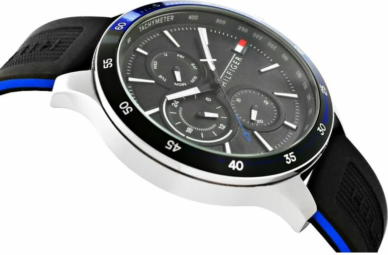 Orë dore për meshkuj Tommy Hilfiger, e zezë