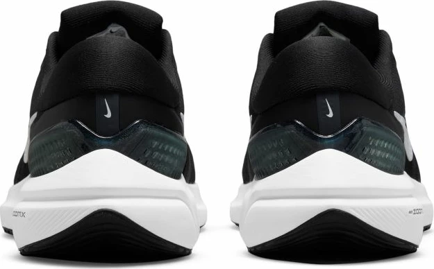 Atlete vrapimi Nike Air Zoom Vomero 16 M DA7245-001, të zeza [Madhësia: 43]