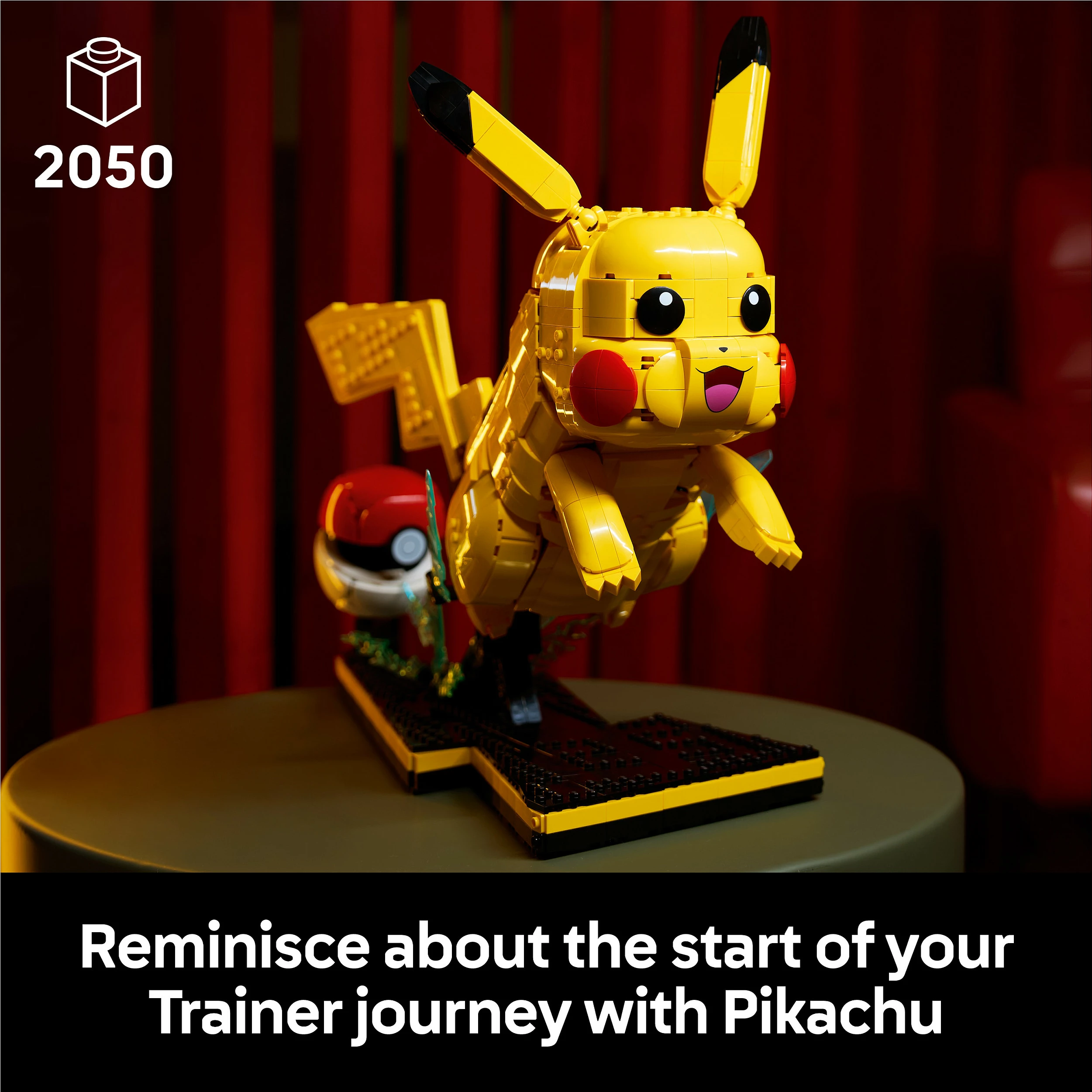 Set ndërtimi LEGO Pokémon Pikachu dhe Poké Ball 72152, 2050 copë, multikolor