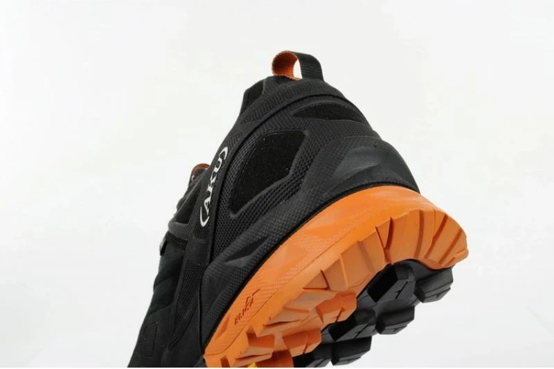 Atlete trekking për meshkuj Aku, të zeza