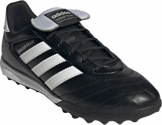 Atlete futbolli adidas, meshkuj [Madhësia: 40 2/3]