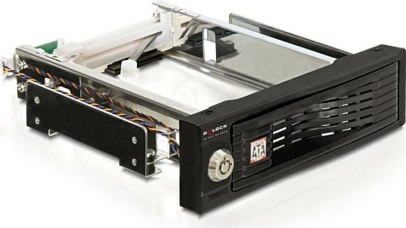 Rack mobil DeLOCK 5.25" për HDD 3.5" SATA, i zi