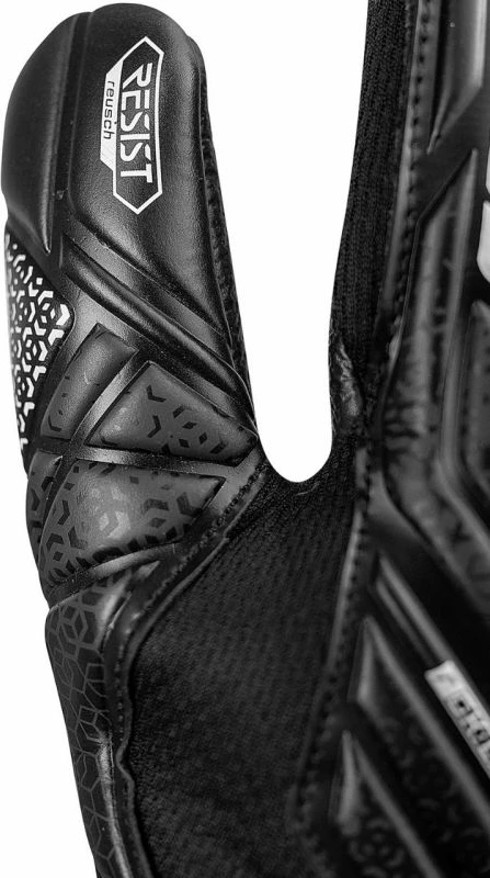 Dorëza portieri Reusch, të zeza