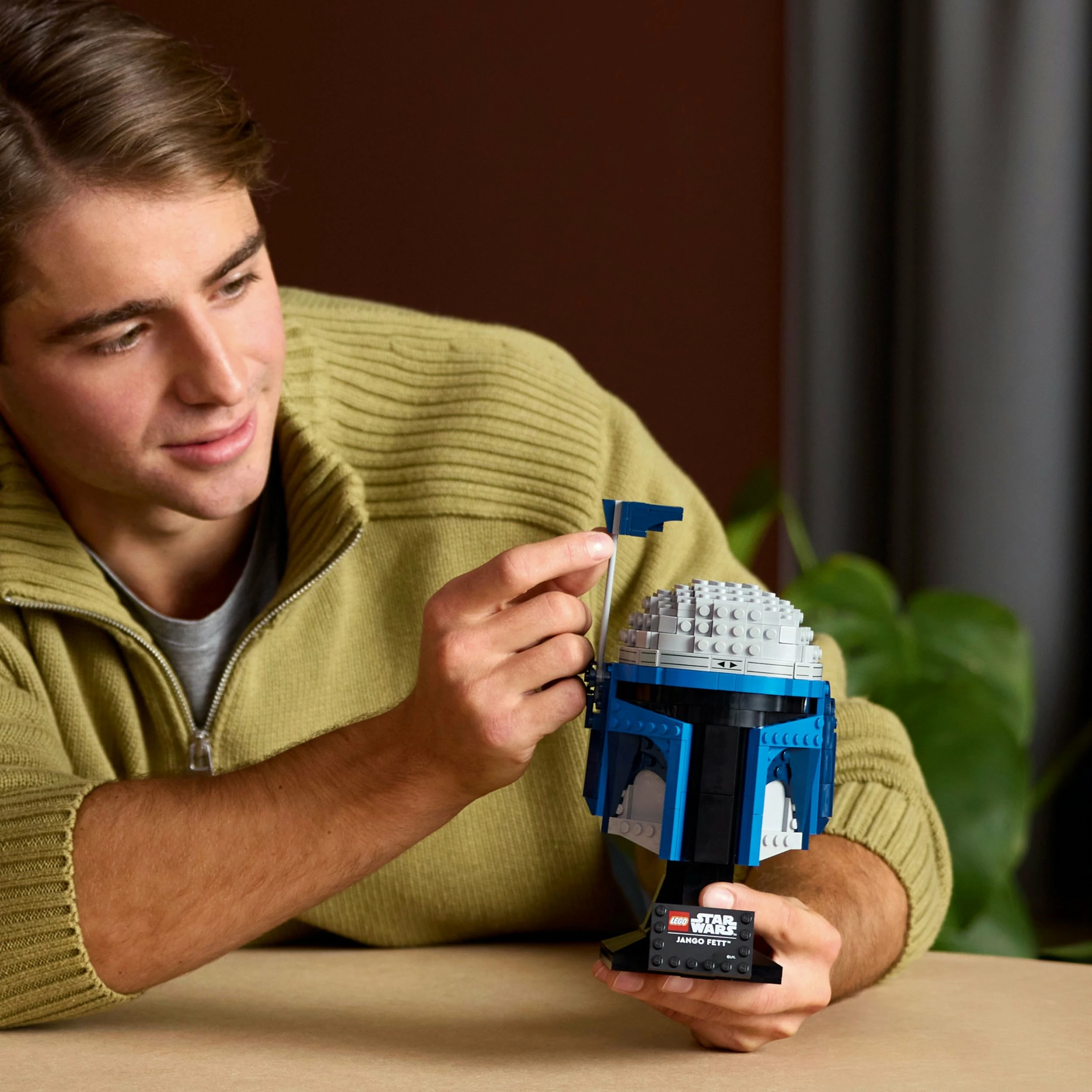 Set LEGO Star Wars Helm Jango Fett 75408, 616 pjesë