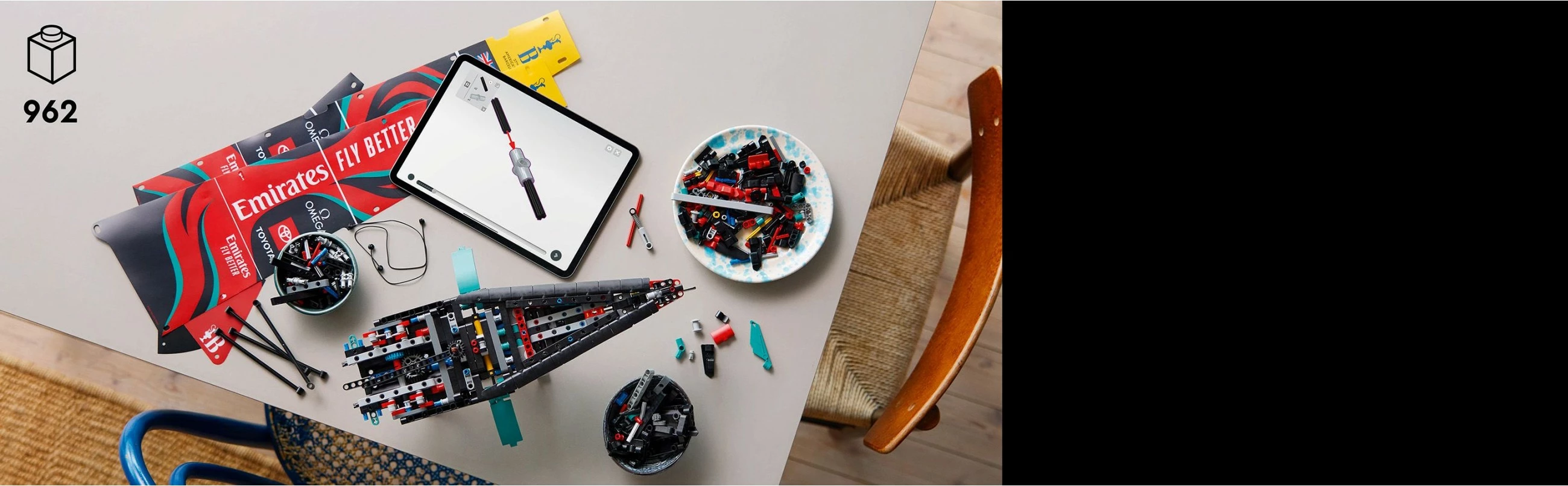 Set ndërtimi LEGO Technic Emirates Team New Zealand AC75, 962 pjesë, multingjyrësh