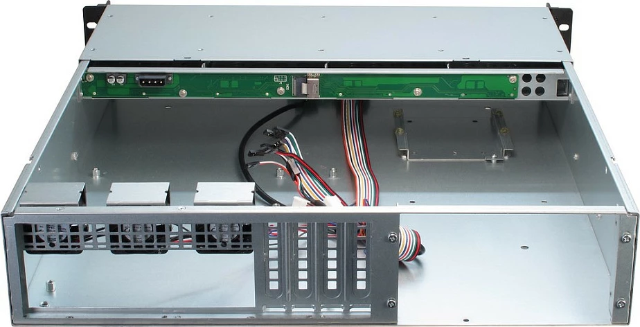 Kasë serveri Inter-Tech IPC Storage 2U-2404L, Rack 19", 2U, 48cm, micro ATX/Mini-ITX, 5x 3.5", hot-swap, e zezë/argjendtë