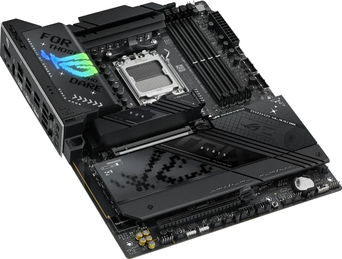 Pllakë amë ASUS ROG STRIX X870-F Gaming WiFi, AMD X870, AM5, ATX, DDR5, USB4, 2.5GbE, Wi‑Fi 7, e zezë, me antenë WiFi