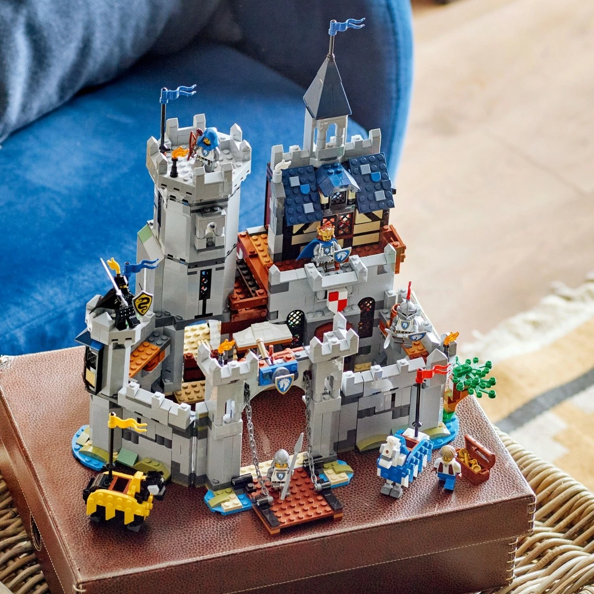 Set ndërtimi LEGO Creator 3-in-1 Medieval Knight's Castle 31168, 1371 pjesë, plastikë