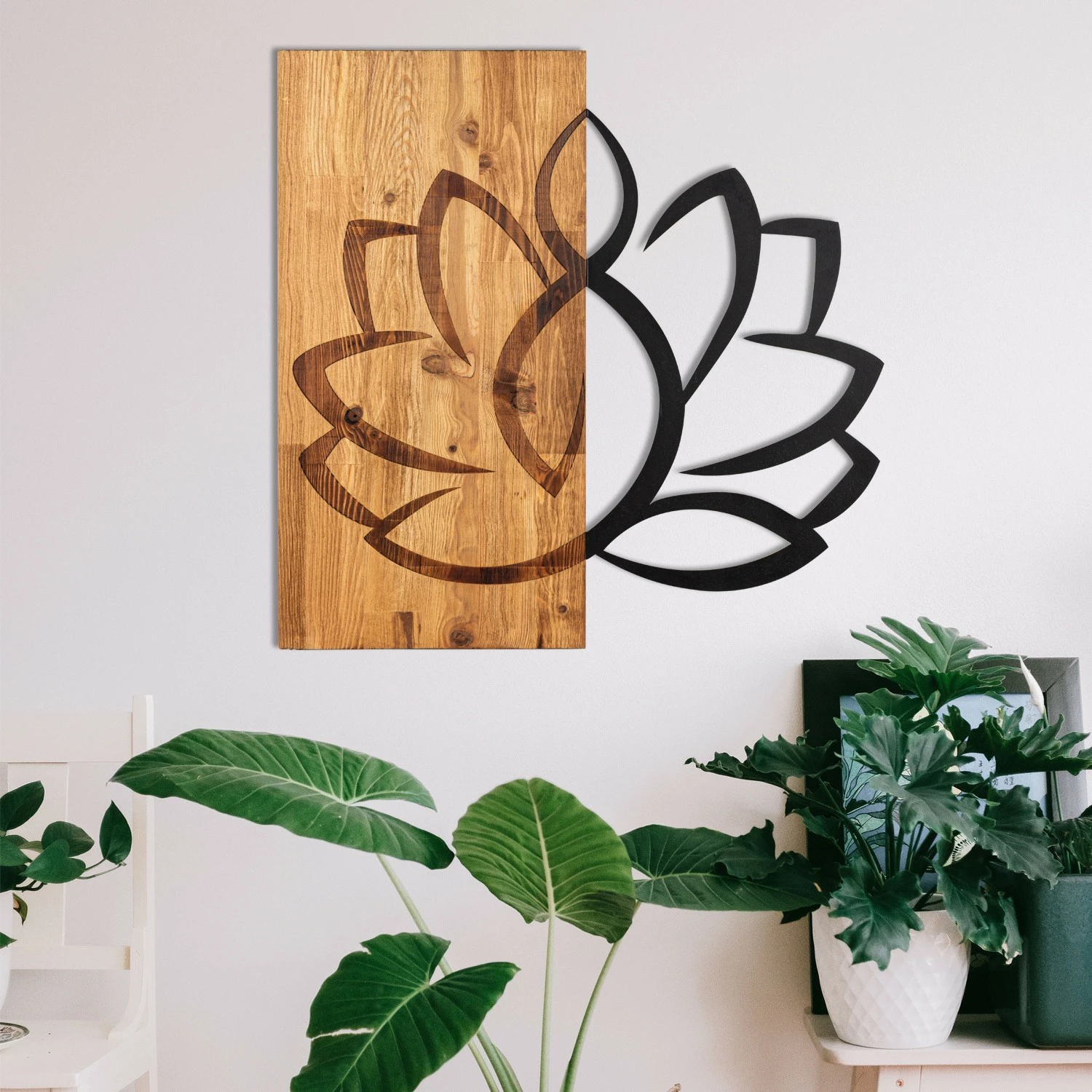 Aksesor dekorativ për mur, dru dhe metal, lotus, Wallity, ngjyrë e zezë dhe arre, 58x58cm