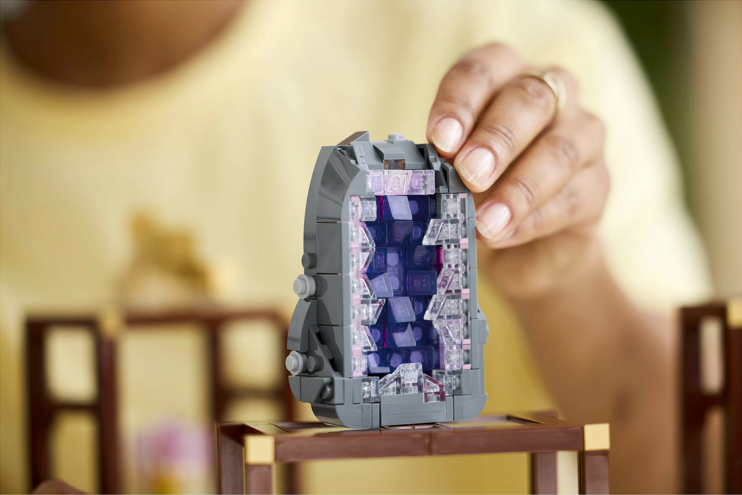 Set LEGO Ideas Mineral Collection 21362, 880 copë, 18+, shumëngjyrësh