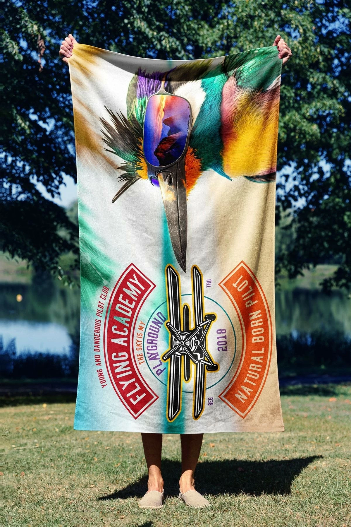 Peshqir plazhi Mijolnir, Flying Academi, 70x130cm