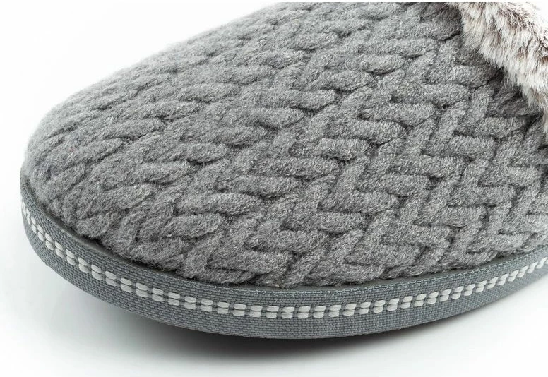 Papuqe për femra Skechers, të ngrohta