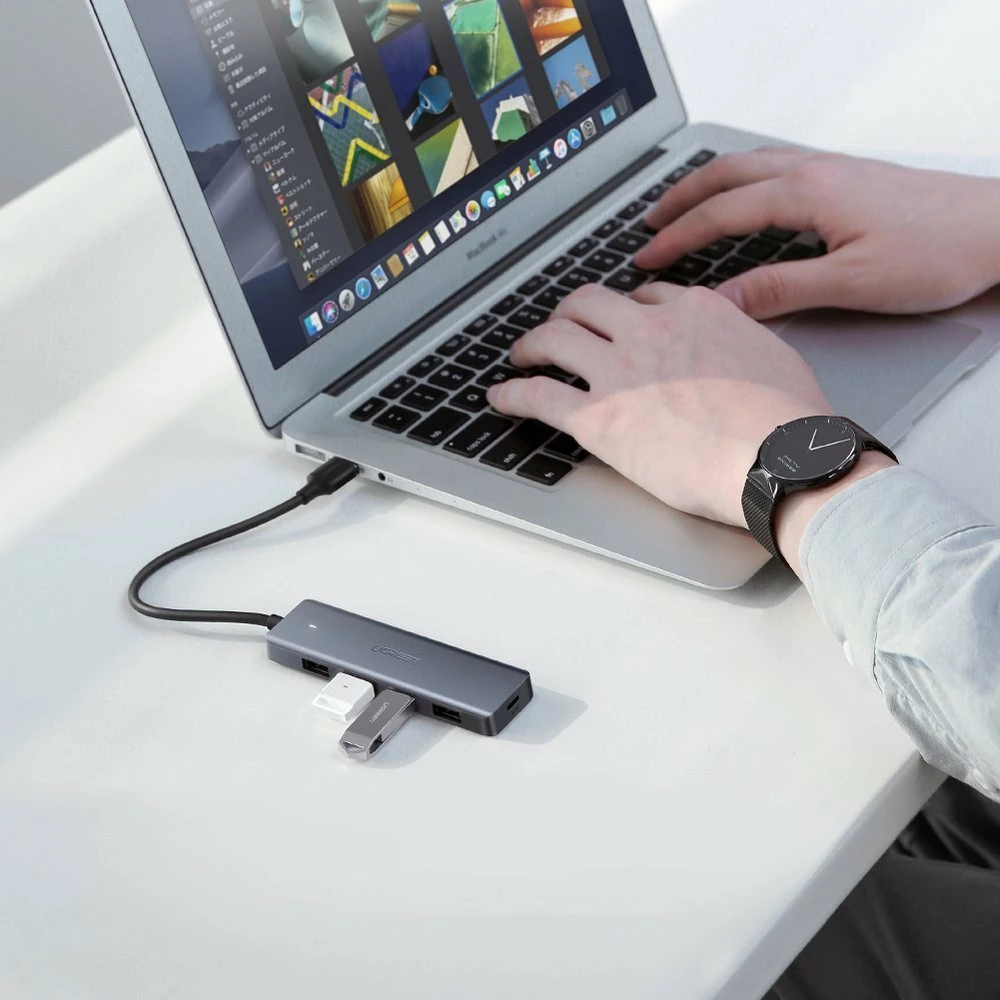 Kasë USB HUB Ugreen CM219 50985, 4x USB 3.2 Gen 1, me port micro USB për rrymë, Gri
