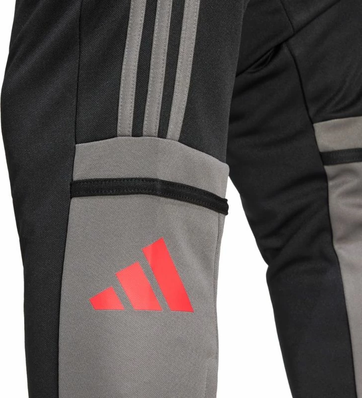 Pantallona për meshkuj adidas, të zeza