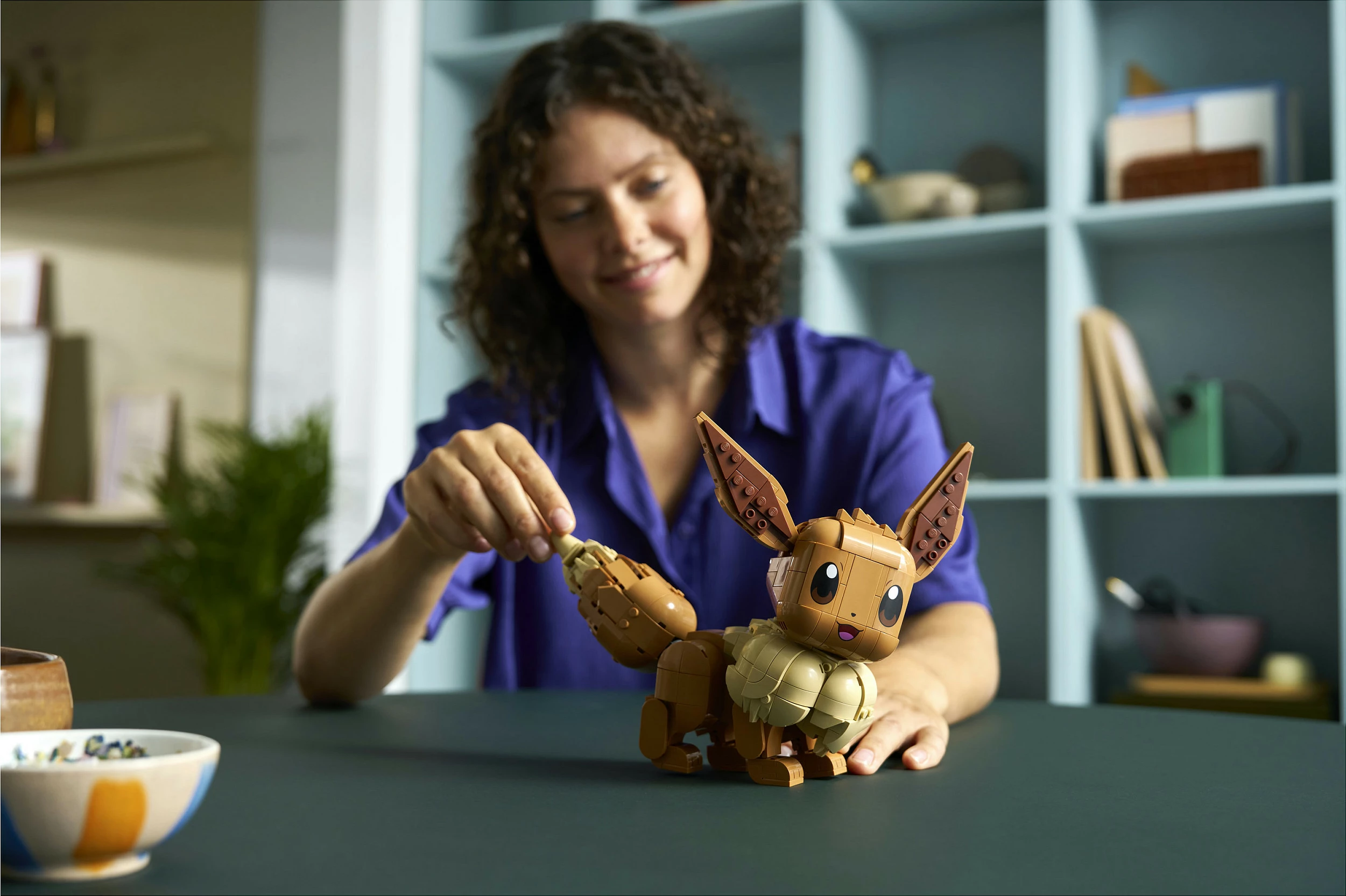 Set ndërtimi LEGO Pokémon Eevee (Evoli) 72151, 587 copë, 18+, Multicolor