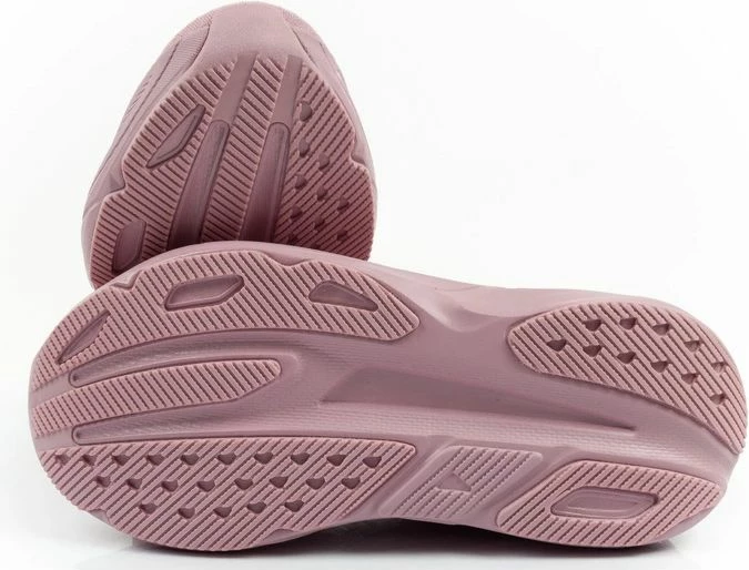 Atlete femra Fila Retron, rozë