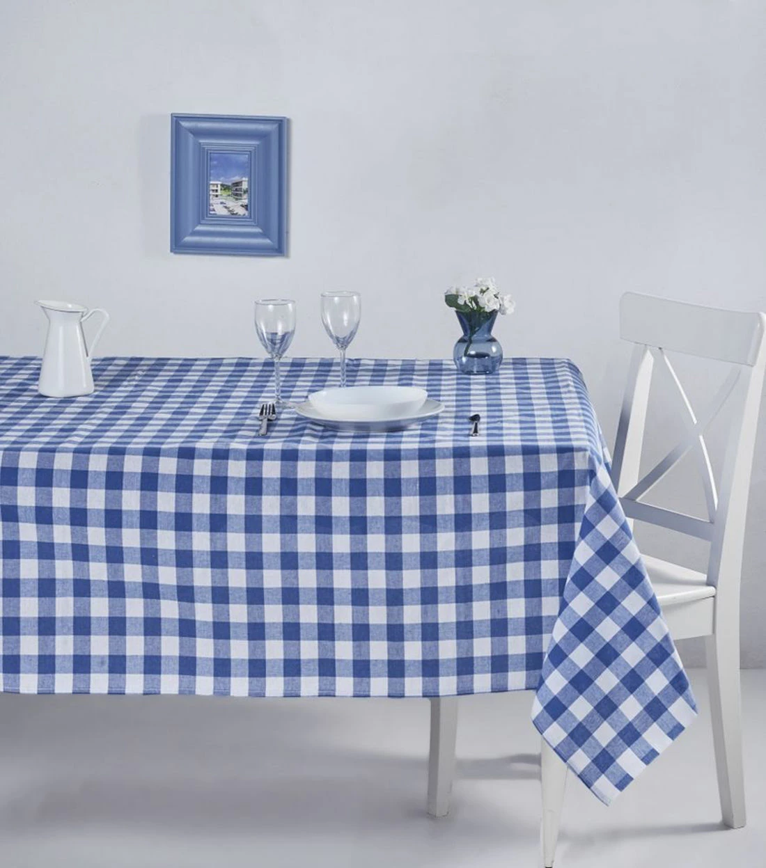 Mbulesë tavoline me katrorë blu, Hermia Concept, 160x220cm