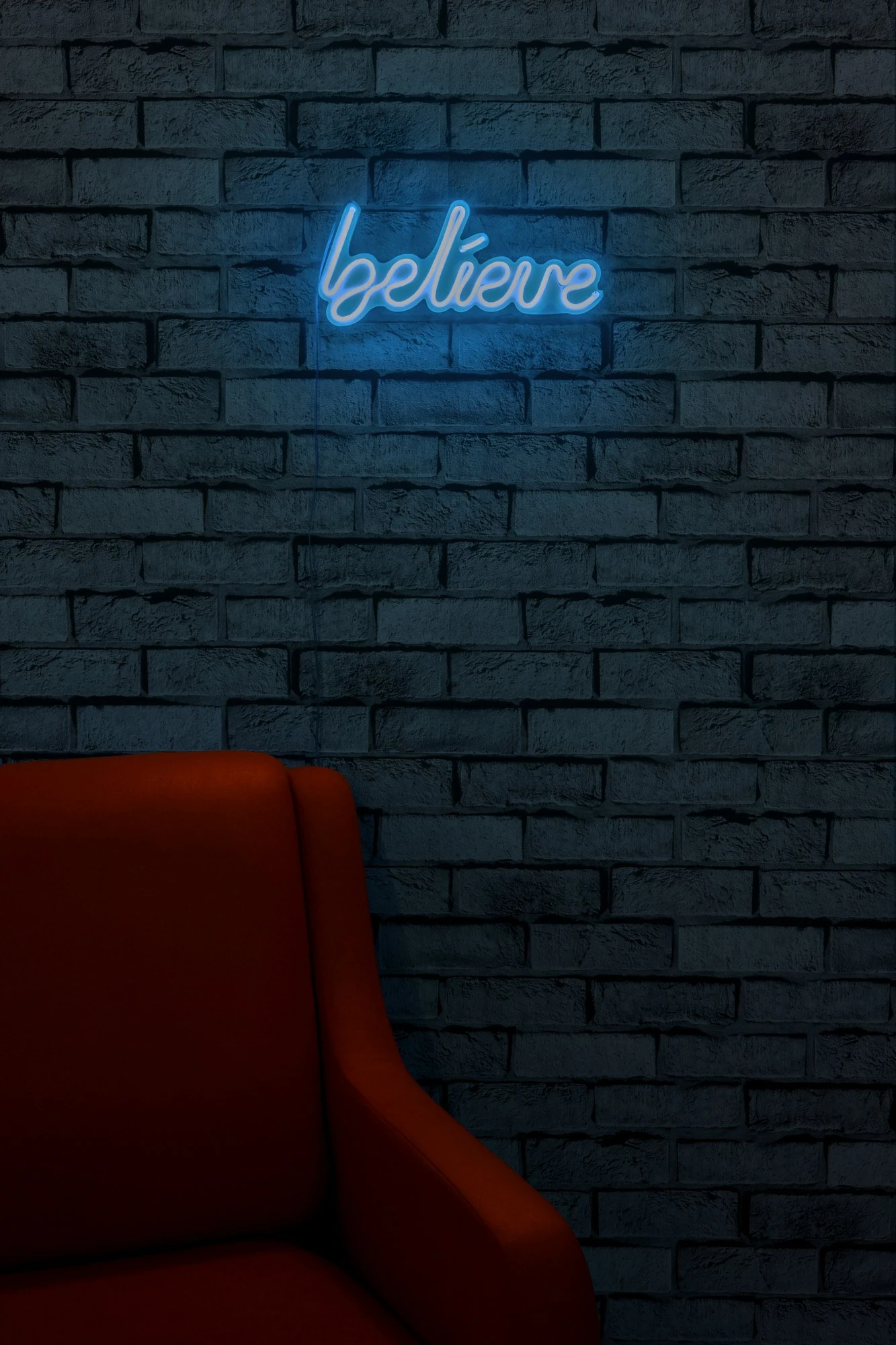 Dekor dritash LED plastike, ngjyrë kaltër, 'believe', 33x16x2cm