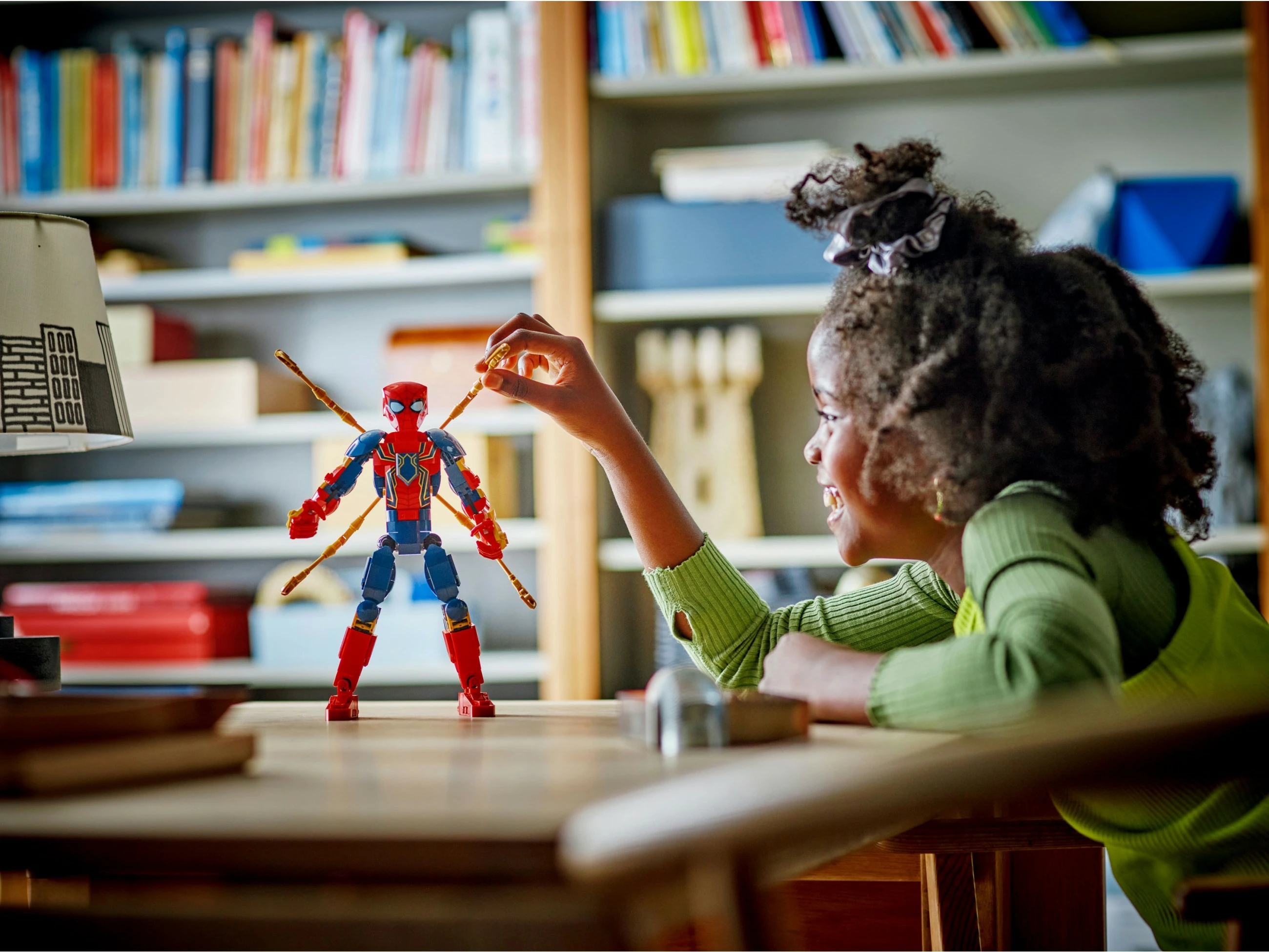 Set ndërtimi LEGO Iron Spider-Man 76298, 303 pjesë, shumëngjyrësh