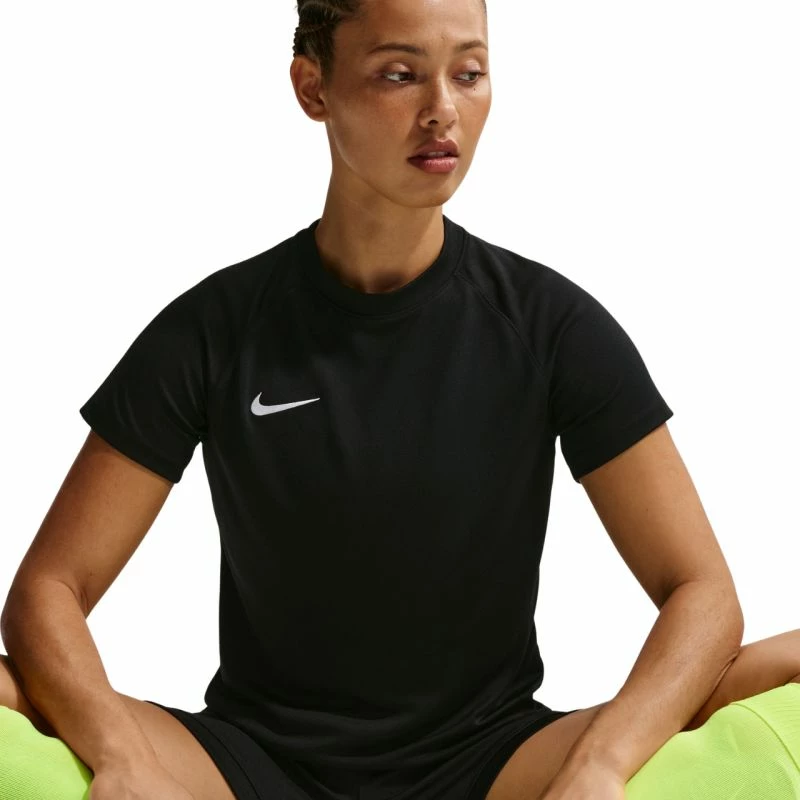 Maicë sportive për femra Nike, e zezë