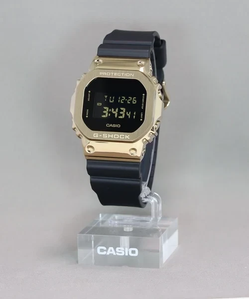 Orë dore G-SHOCK GM-5600UG-9, e artë/zezë
