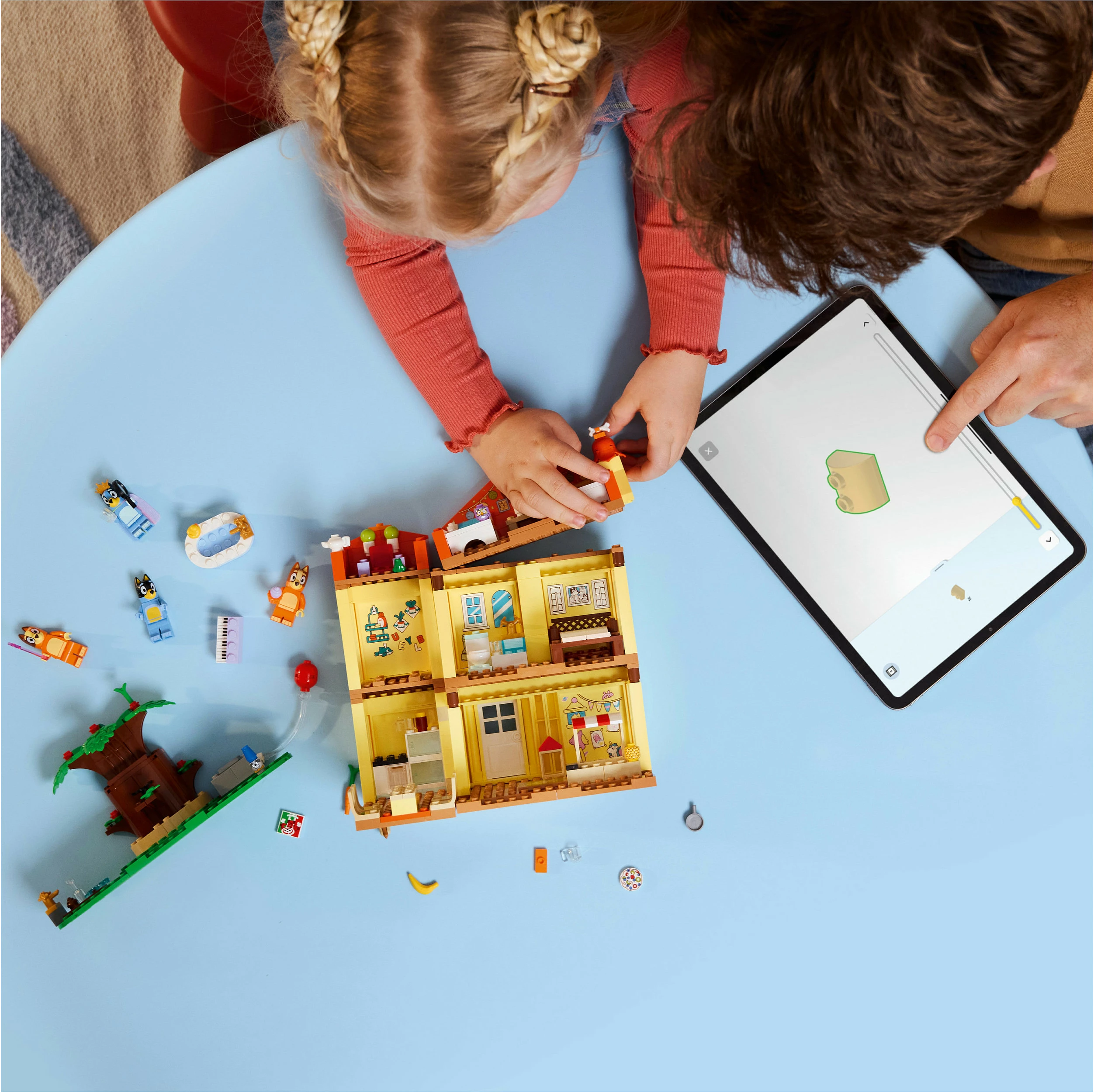 Set ndërtimi LEGO Bluey 11203 Bluey’s Family House, 382 copë, 4+, multikolor