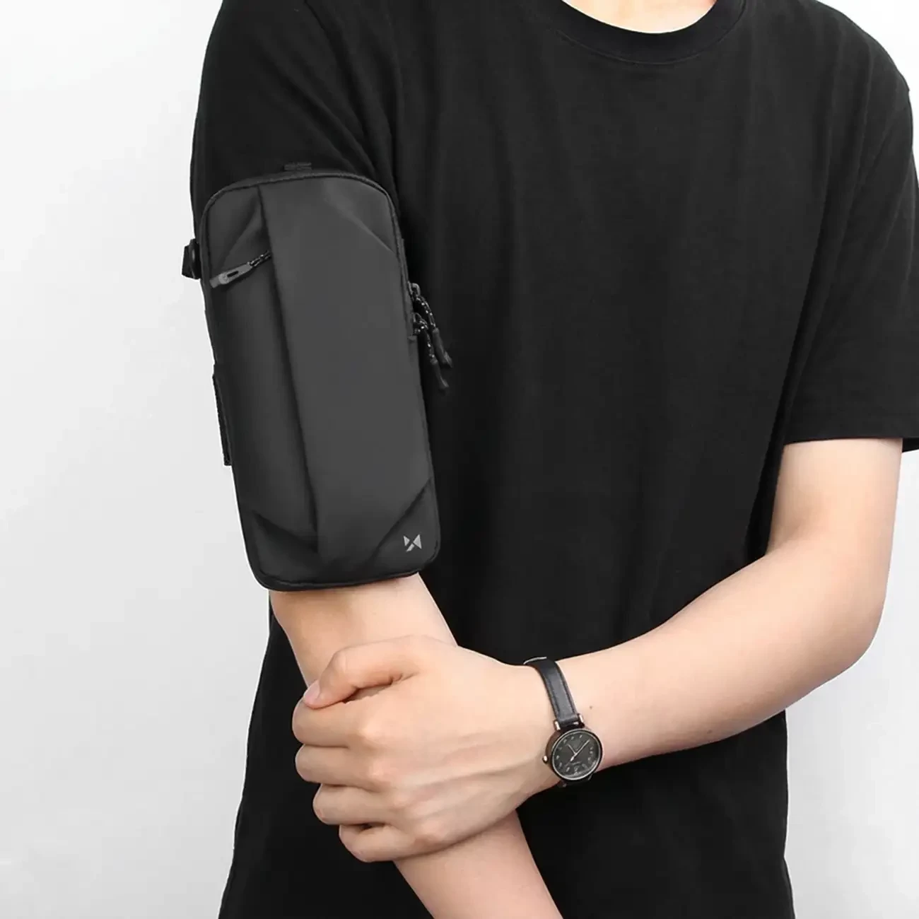 çantë krahu sportive për celular, Wozinsky WSDB-B, 19x10x2.5 cm 86 g, e papërshkueshme nga uji, e zezë